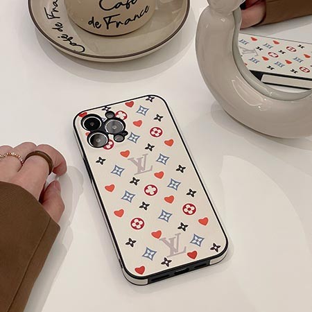 ブランドiphone15proスマホケース