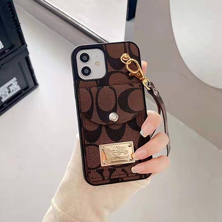 コーチ coach  iphone 15ケース ストラップ付き