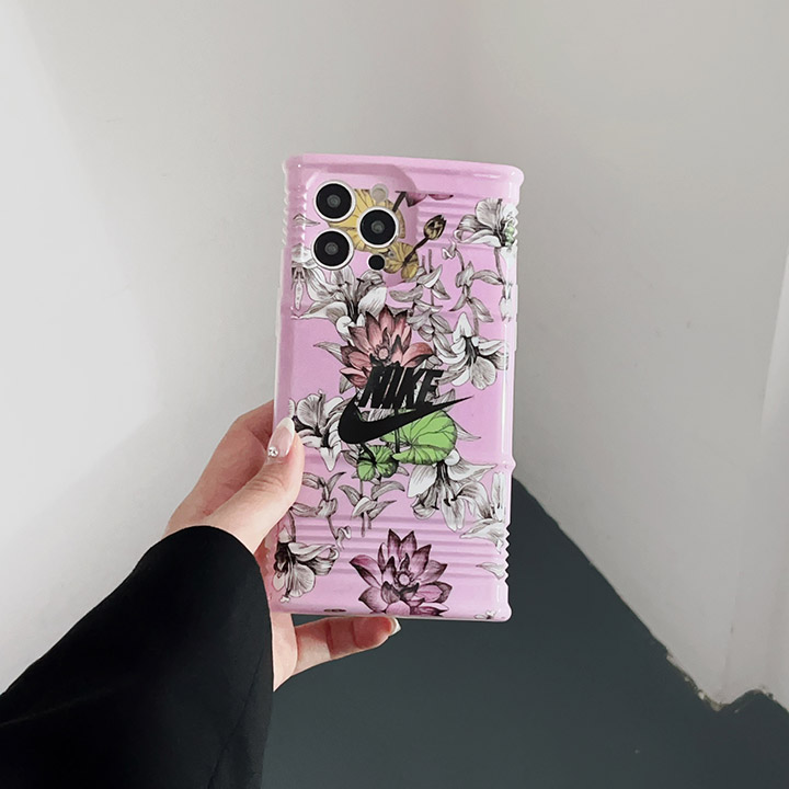 iphone 14 カバーナイキ風