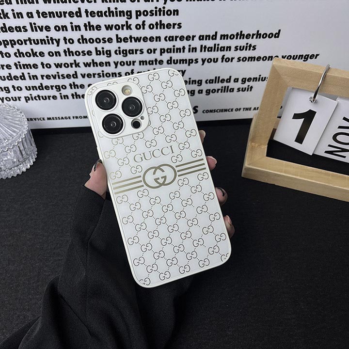 アイフォーン 15pro gucci グッチ ケース ホットスタンプ （ゴールド）