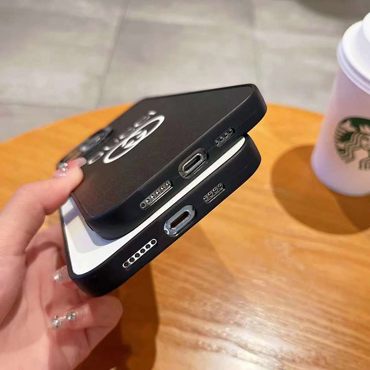 白黒 グッチ gucci アイフォン 15plus ケース