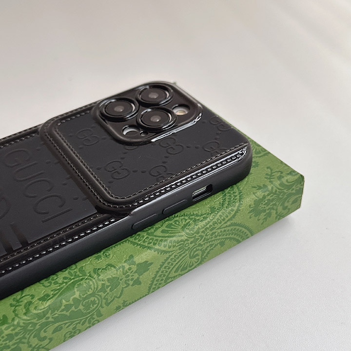 グッチiphone15proamxスマホケース白黒カラー