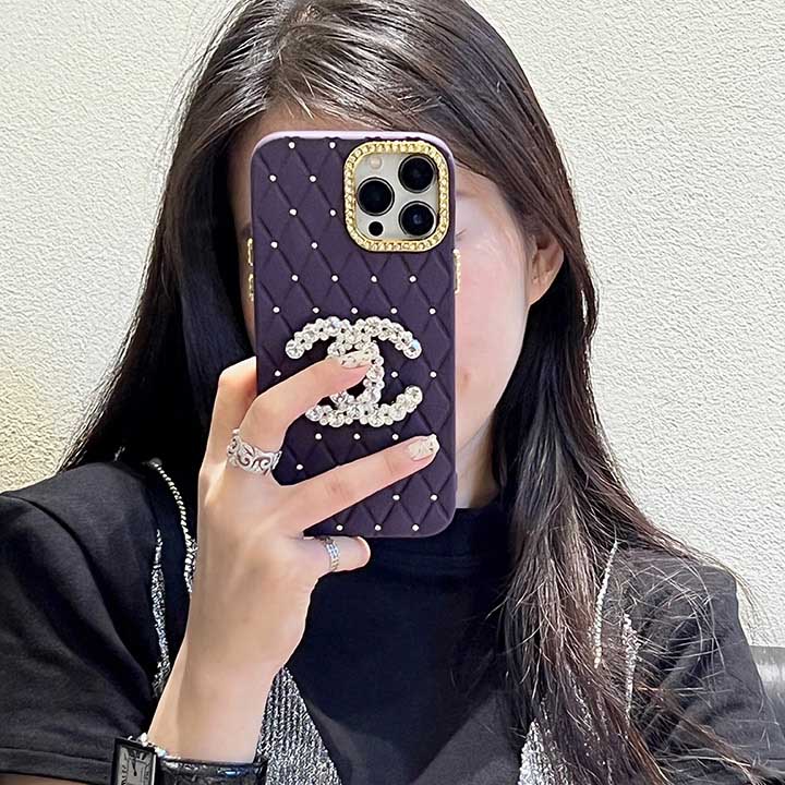 アイフォーン 13 カバー ブランドロゴ chanel風
