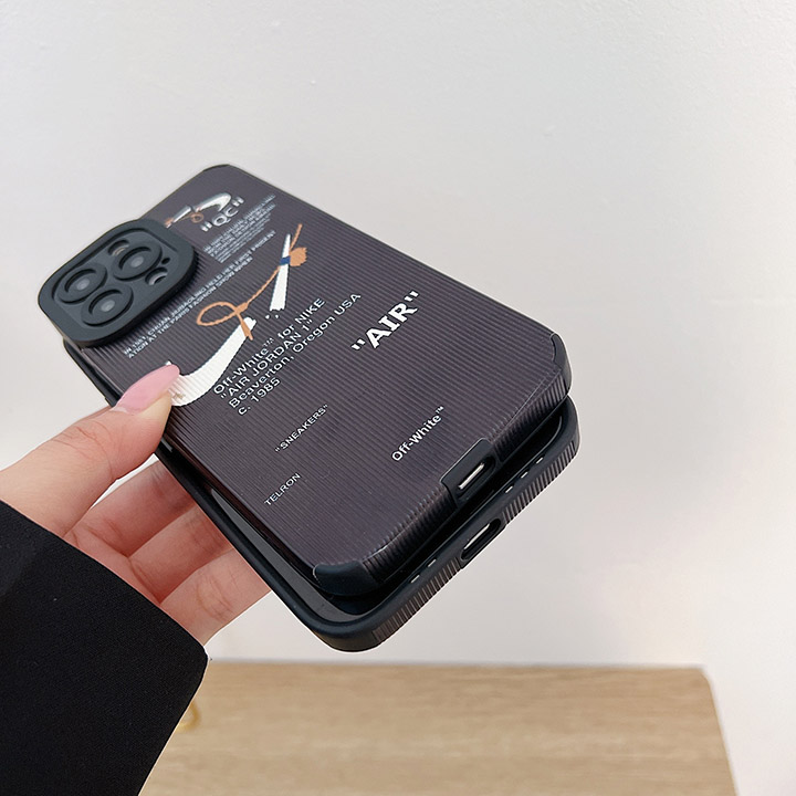 アイフォン 14pro ナイキ nike カバー