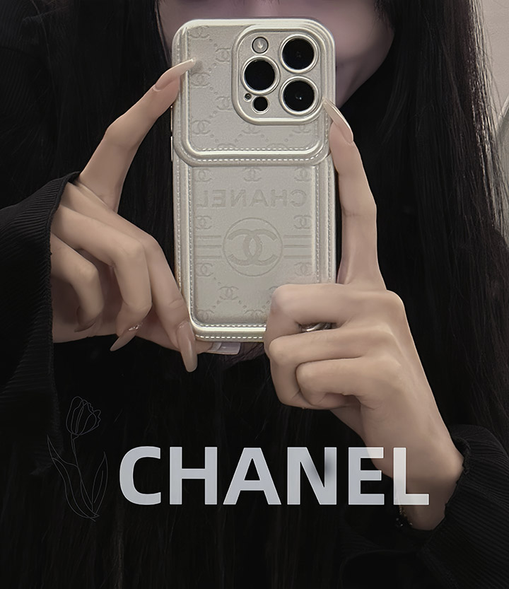 シャネル chanel アイフォーン 15 プロ携帯ケース