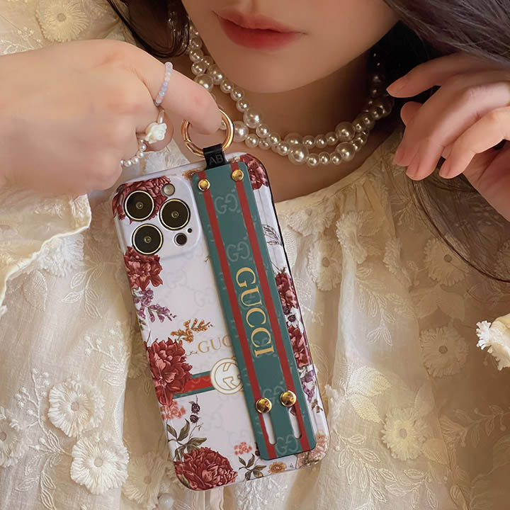 gucci iphone 15 プロ携帯ケース