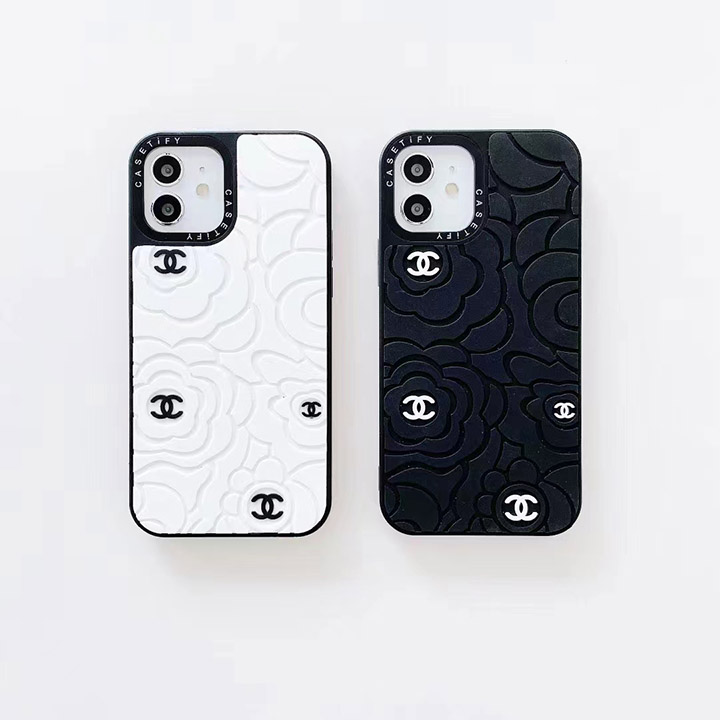 シャネル chanel iphone 15 プロケース